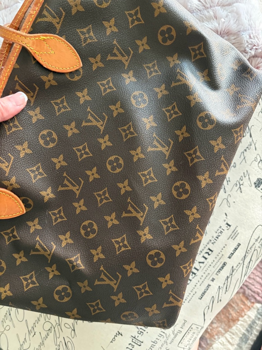 Louis Vuitton Monogram Brown Tote with Tan Trim.  MM - Picture 10 of 12